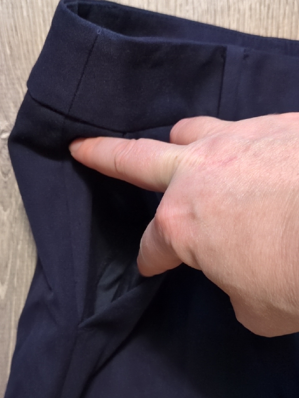 Talbot's Navy Blue Newport Pants Size 2P - Picture 2 of 5